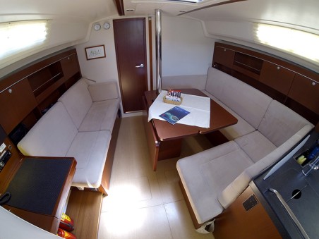 Hanse Yachts Hanse 385 Ariel