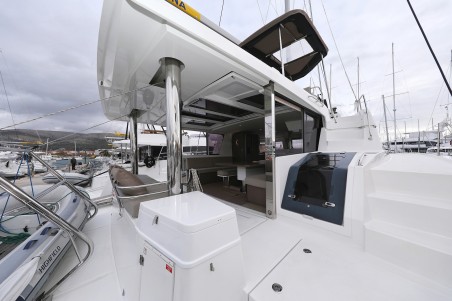 Catana Group Bali 4.8 - 6 + 2 cab. Titan