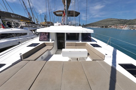 Bali 4.8 | Yacht Charter Croatia | Travelboat