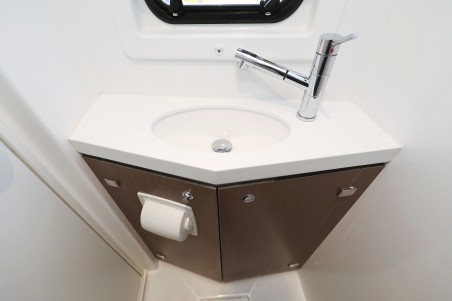 Catana Group Bali 4.8 - 6 + 2 cab. Titan