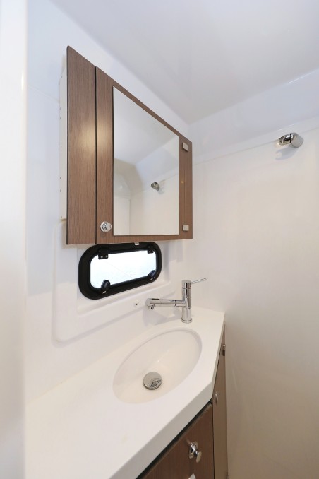 Catana Group Bali 4.8 - 6 + 2 cab. Titan