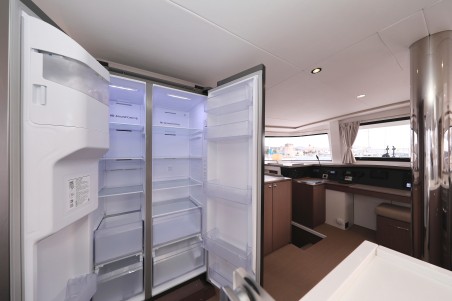 Catana Group Bali 4.8 - 6 + 2 cab. Titan