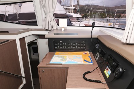 Bali 4.8 | Yacht Charter Croatia | Travelboat
