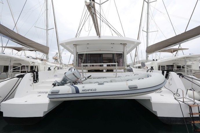 Catana Group Bali 5.4 - 6 + 2 cab. Lalounge