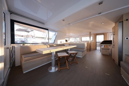 Catana Group Bali 5.4 - 6 + 2 cab. Lalounge