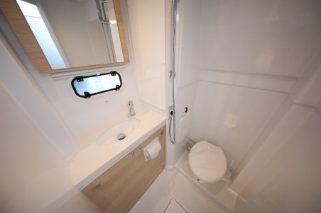 Catana Group Bali 5.4 - 6 + 2 cab. Lalounge