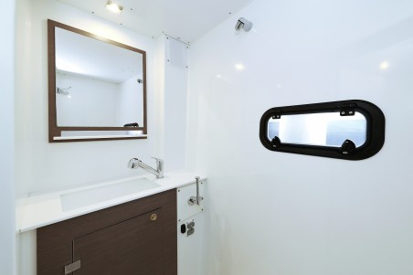 Catana Group Bali Catspace Queen Bee