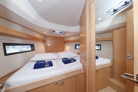 Bavaria C42 Maupiti | Yacht Charter Croatia | Travelboat