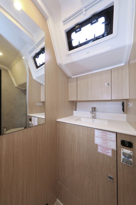 Bavaria C42 Maupiti | Yacht Charter Croatia | Travelboat