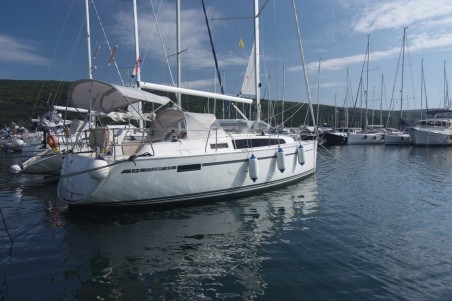 Bavaria Yachtbau Bavaria Cruiser 33 Burin