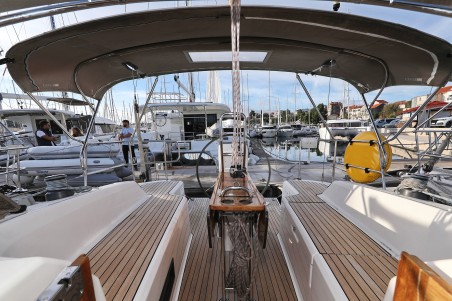 Bavaria Cruiser 33 | Czarter jachtu Chorwacja | Travelboat