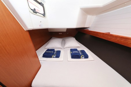 Bavaria Yachtbau Bavaria Cruiser 37 - 3 cab. Angelic