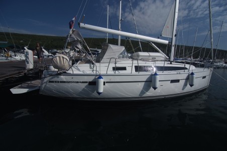 Bavaria Yachtbau Bavaria Cruiser 37 - 3 cab. Dori
