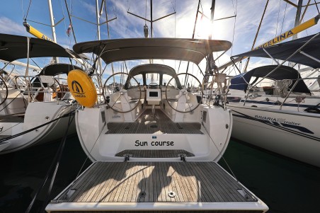 Bavaria Yachtbau Bavaria Cruiser 37 - 3 cab. Sun Course