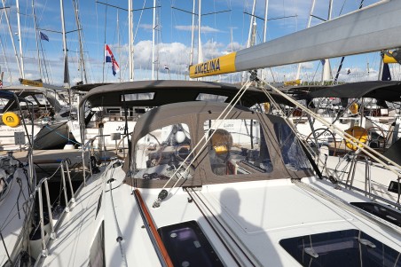 Bavaria Yachtbau Bavaria Cruiser 37 - 3 cab. Sun Course