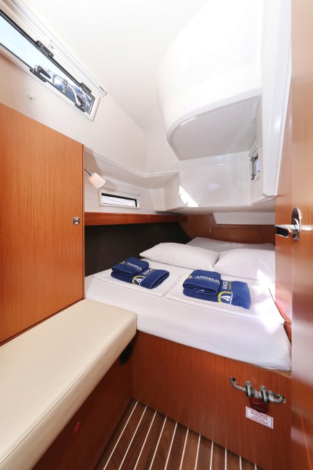 Bavaria Yachtbau Bavaria Cruiser 37 - 3 cab. Sun Course