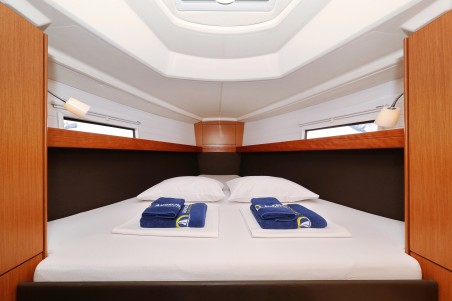 Bavaria Yachtbau Bavaria Cruiser 37 - 3 cab. Sun Course