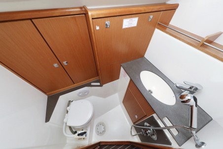 Bavaria Yachtbau Bavaria Cruiser 37 - 3 cab. Sun Course