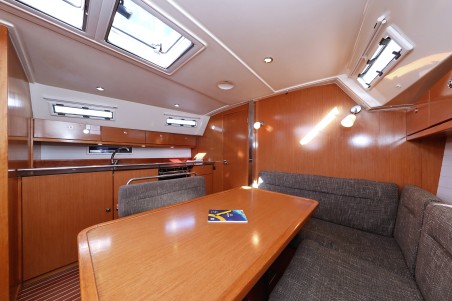 Bavaria Yachtbau Bavaria Cruiser 40 S Silver Arrow