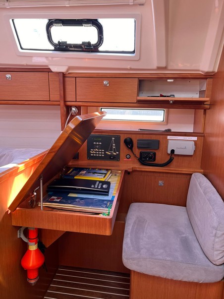 Bavaria Yachtbau Bavaria Cruiser 41 - 3 cab. Jazz