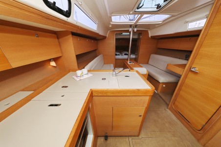 Dufour 350 GL | Czarter jachtu Chorwacja | Travelboat