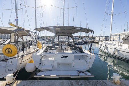 Dufour Yachts Dufour 37 - 3 cab. Lumi