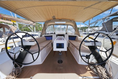 Dufour Yachts Dufour 390 Olmato
