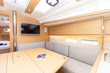 Dufour 390 | Czarter jachtu Chorwacja | Travelboat