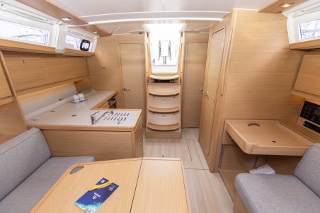 Dufour 390 | Czarter jachtu Chorwacja | Travelboat