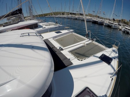 Lagoon-Bénéteau Lagoon 40 - 4 + 2 cab Tom Cat