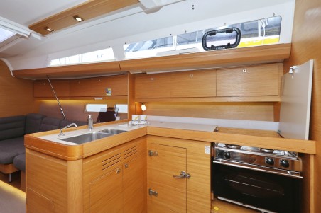 Dufour 412 GL | Yacht Charter Croatia | Travelboat