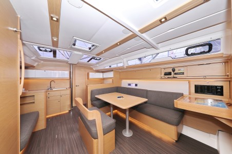 Dufour 430 | Yacht Charter Croatia | Travelboat