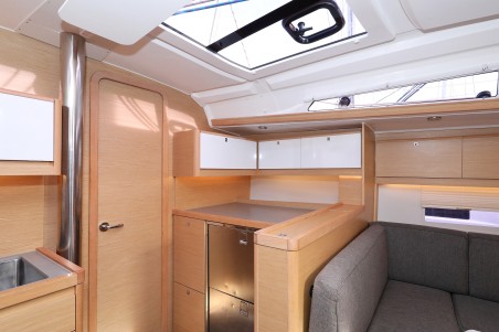 Dufour 430 | Yacht Charter Croatia | Travelboat