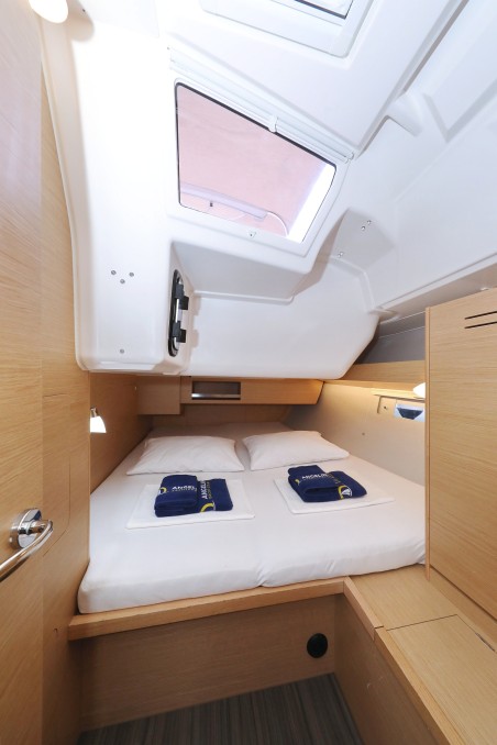 Dufour 430 | Yacht Charter Croatia | Travelboat