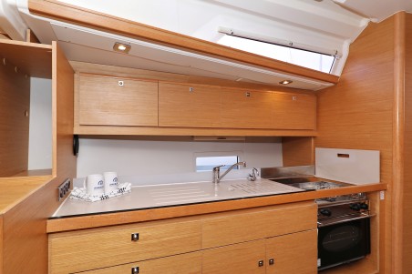 Dufour Yachts Dufour 430 GL Adriatic Office