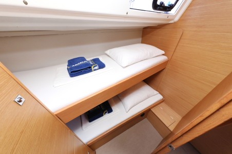 Dufour Yachts Dufour 430 GL Adriatic Office