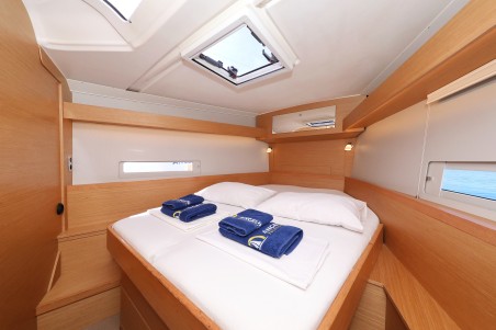 Dufour Yachts Dufour 430 GL Adriatic Office