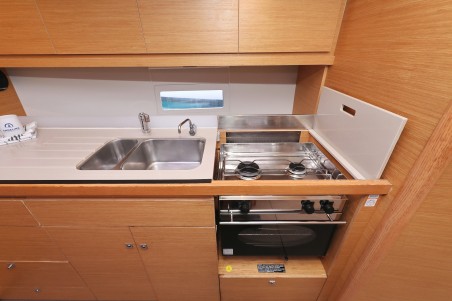 Dufour Yachts Dufour 430 GL Adriatic Office