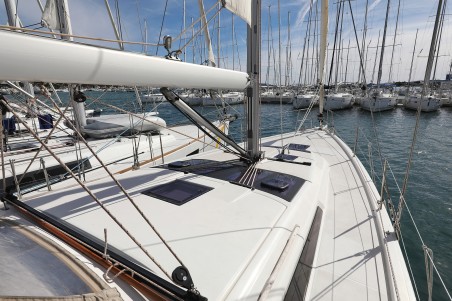 Dufour 430 GL | Yacht Charter Croatia | Travelboat