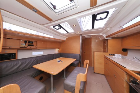 Dufour 430 GL | Yacht Charter Croatia | Travelboat