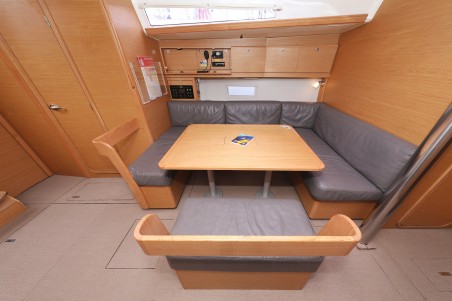 Dufour 430 GL | Yacht Charter Croatia | Travelboat