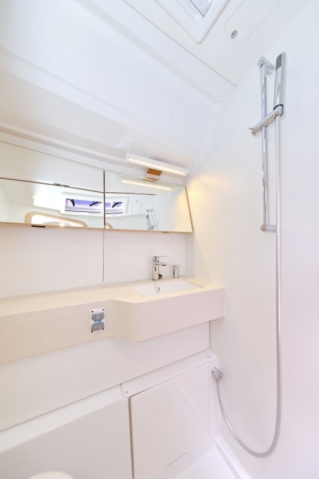 Dufour Yachts Dufour 44 - 4 cab Funk