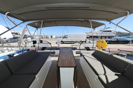 Dufour Yachts Dufour 44 - 4 cab Timeless