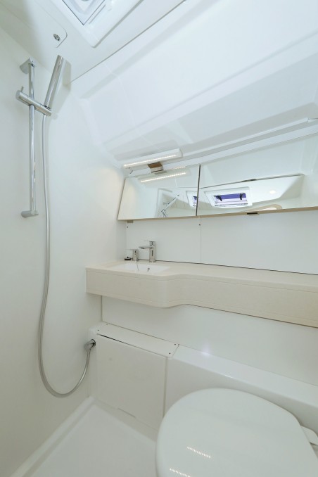 Dufour Yachts Dufour 44 - 4 cab Timeless