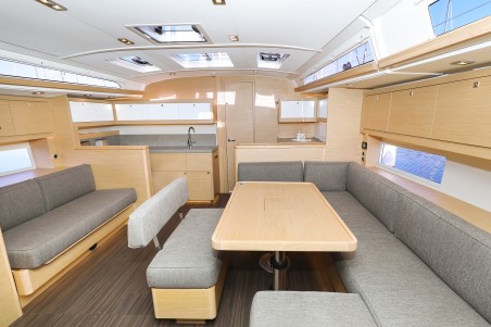 Dufour Yachts Dufour 470 - 3 cab. Amber