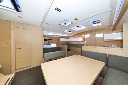 Dufour Yachts Dufour 470 - 3 cab. Amber