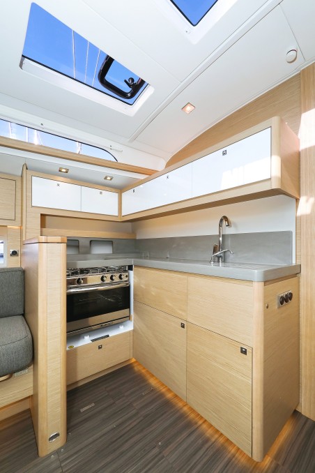Dufour Yachts Dufour 470 - 3 cab. Amber