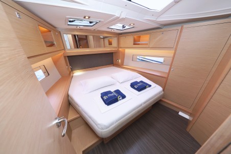 Dufour Yachts Dufour 470 - 3 cab. Amber