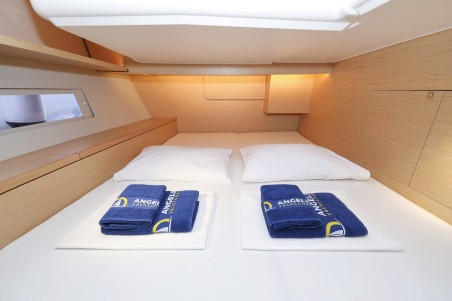 Dufour Yachts Dufour 470 - 3 cab. Amber