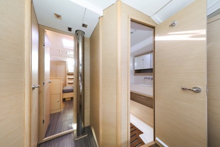 Dufour Yachts Dufour 470 - 3 cab. Amber